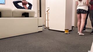 The delivery guy came and the wife received his cum in her coffee
