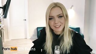 A hot blonde came to her beautiful neighbor and offered a blowjob