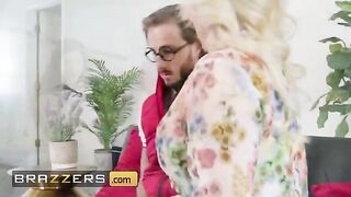 MILF Morgan Taylor teaches her neighbor to kiss