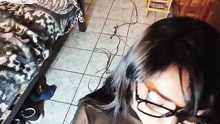 A sexy model is fucking like a real professional