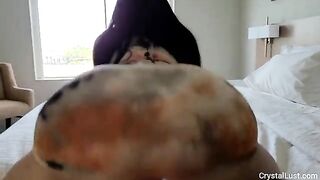 Naughty IG model invites Papi to cum on her booty