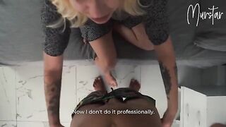A hot chick fucked with an employee of the cleaning company in a steamy scene