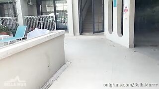 A stunning blonde babe gets her big ass oiled on vacation