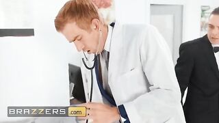 Kiki Daniels gets her cold feet cured by Doctor Danny’s enormous cock in a steamy Brazzers scene