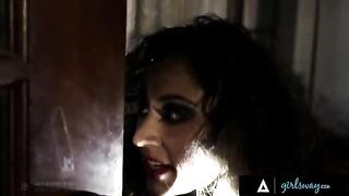 The investigator eats the hooker’s pussy to get information