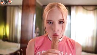 A cute girl got fucked through a hole in her jeans and received a cumshot