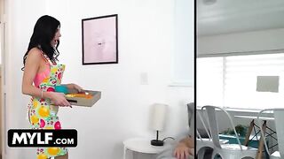 Piper Press is a perfect housewife, who loves to cook and clean