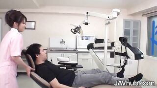 The dentist fucked his patient Mao Chinen in hardcore action