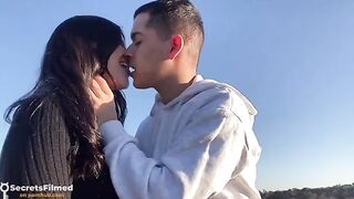 A girl from Tinder agreed to fuck with me in the park
