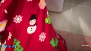 My stepmom was stuck in the washer, so I had sex with her