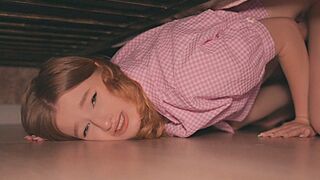 A stepsister is stuck, and this is already a classic of the genre