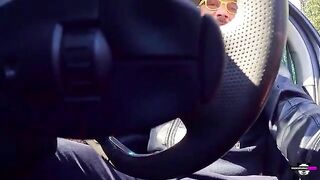 Amateur cumshot with Italian dialogues that don't make sense - Radiopornopanda