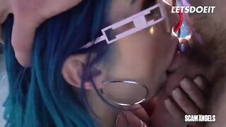 Hot threesome sex with Emily Willis and Jewelz Blu by the pool