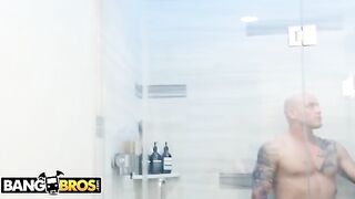 Mia Malkova surprises her stepbrother with a sensual ambush in a steamy scene