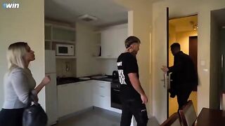 She came to see the house, but she tasted the cock - Villa Anderson