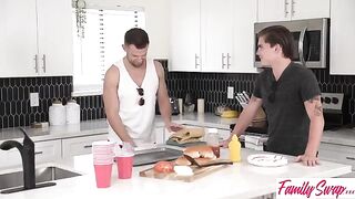 The girl came so hard she pushed the guy out, Lexi Luna tells Lana Smalls