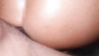 The queen of anal squirt in action, leaving her ass gaping wide open