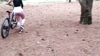 I found a stunning girl in the middle of nature and had sex with her