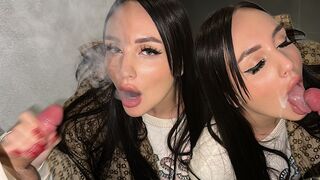 A girl is fucking in public and gets a cumshot on her face