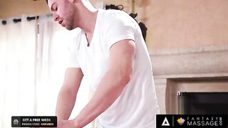 Elena Koshka got her pussy rubbed by a skilled masseur in an oily session