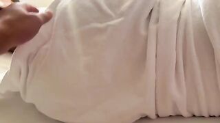 I booked a single bed for stepdaughter in hotels
