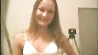 A hot and sexy young girl who loves to have sex