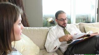 A stepdaughter got her pussy licked by her stepdad