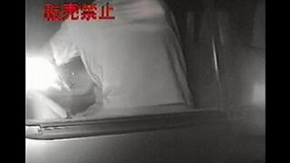 Girl tried to have sex with a guy in his car, but things didn’t go as planned