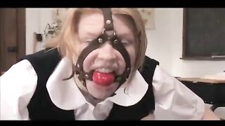 Lesbian bondage has no borders