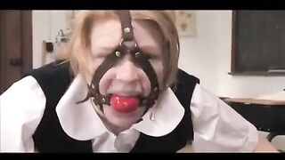 Lesbian bondage has no borders