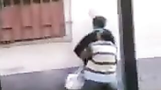 I wanted to fuck outdoors, so no need to go inside