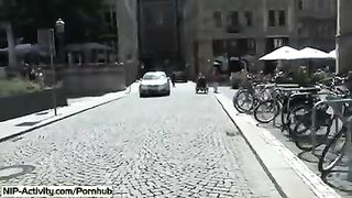 A girl showed her pussy to all the public, it was quite a sight