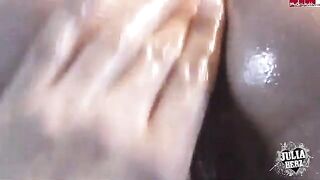 Finger fucking for a deep pleasure