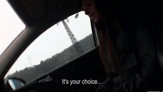 A cunning taxi driver made a bold move to a passenger