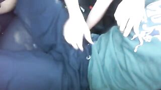A young beauty started to do blowjob right in the car