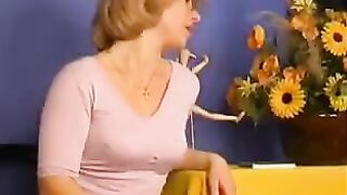 The girl made cunnilingus to her mother, who was delighted