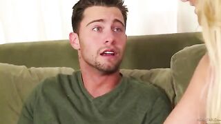 A masseur penetrated his client’s pussy with a cum shot