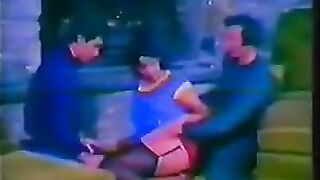 A hot threesome sex with a retro style from the 80s