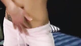 Anus squeezed out a thick cock and received a cumshot on the face