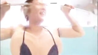 Girl sucks the cock of her young boyfriend in POV