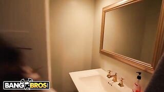 Riley Reid shares her BF with steaming stepmom Janet Mason