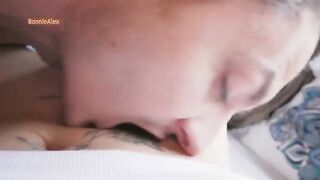 The couple reaches the maximum pleasure both together, ending with a burst of satisfaction