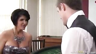 The girl lost a card game and had to pay with her pussy