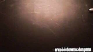 The guys spied on the mature woman under her skirt through pantyhose