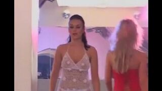 Models organize an orgy after the fashion show with 20 guys
