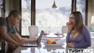 Natasha Niis got banged by her husband right after breakfast
