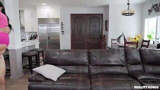 The delivery guy took a package from a brunette with big tits