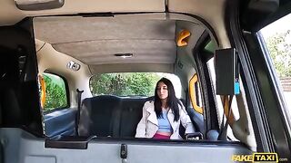 Italian babe has a tight pussy and she picked me up