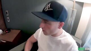She doesn't need music to twerk, you can check out this hot compilation