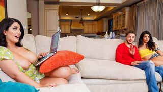 My girlfriend's roommate is a total sexual trap